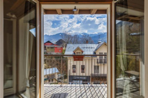 Chateau - Charming Apartment in the city Center with 3 bedrooms - By Cozee Rentals
